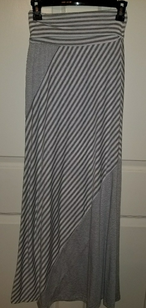Gray striped maxi skirt by Joe B, size XS